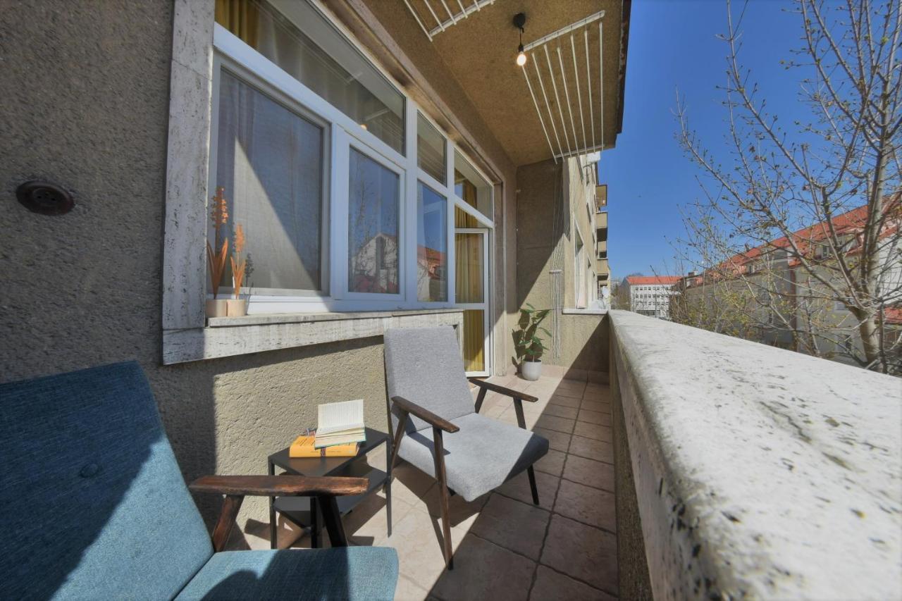 Big 75M2 Next To Opera Building In Direct Centrum, Air-Conditioned, Balcony, 24H Self Checking Banská Bystrica Eksteriør bilde